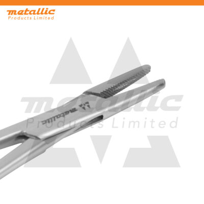 Needle Holder 18cm – Precision & Reliability in Suturing