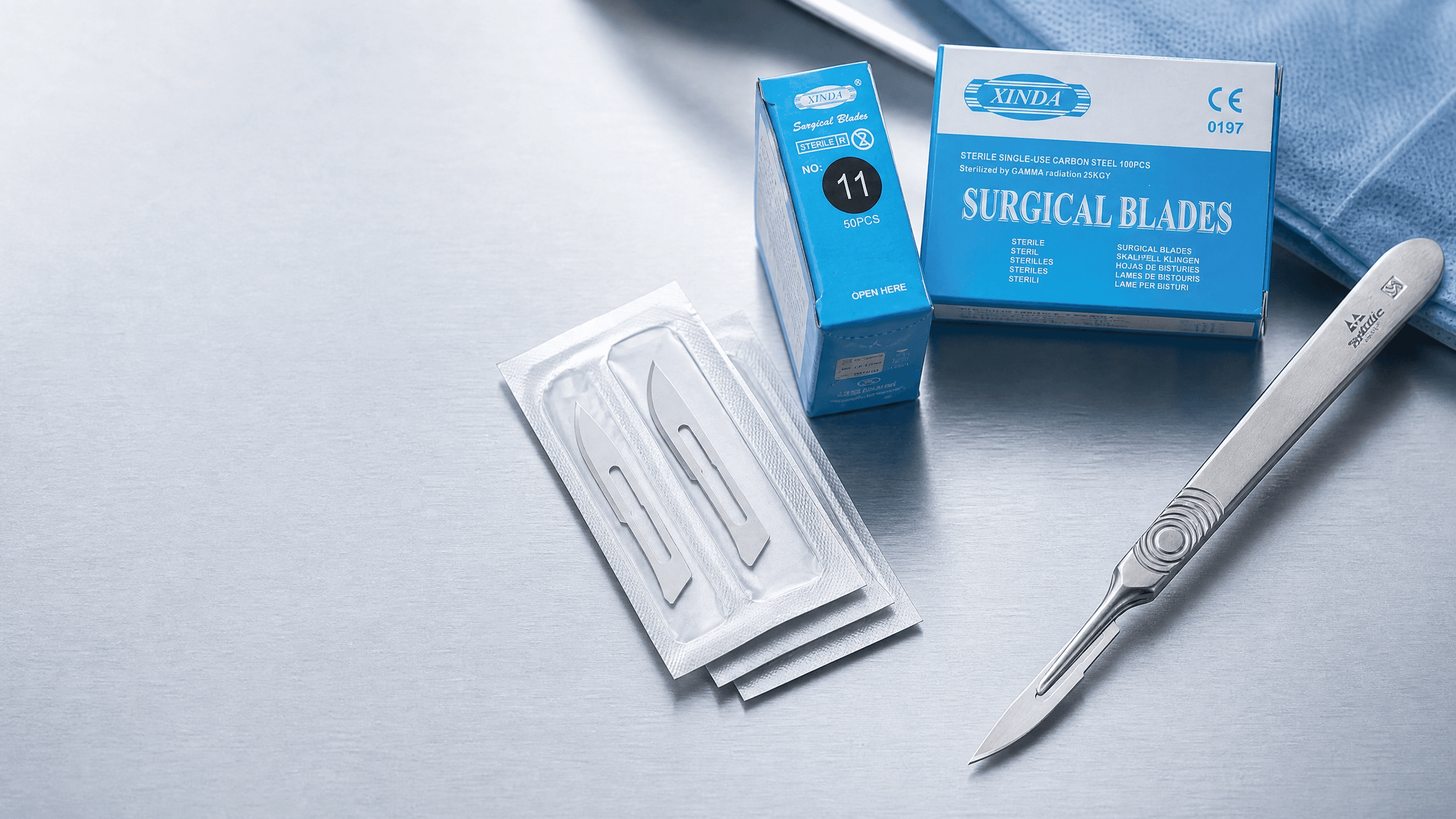 scalpel blades